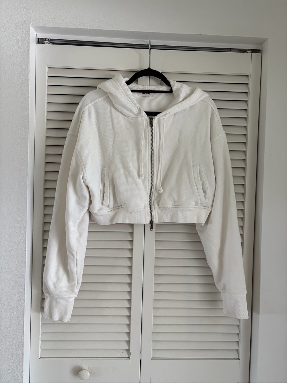 Elwood Cropped White Zip-Up Hoodie Jacket sz. S